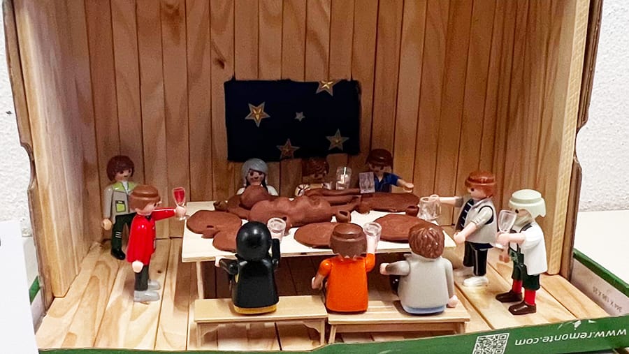 Klasse 5: Ostergeschichte im Schuhkarton